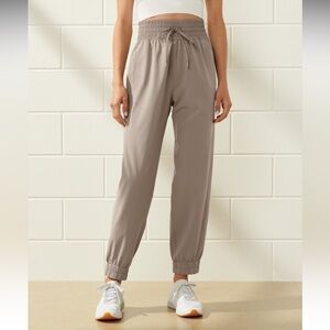 Abercrombie Joggers - YPB motionTEK Jogger - Size Large (Oat)
